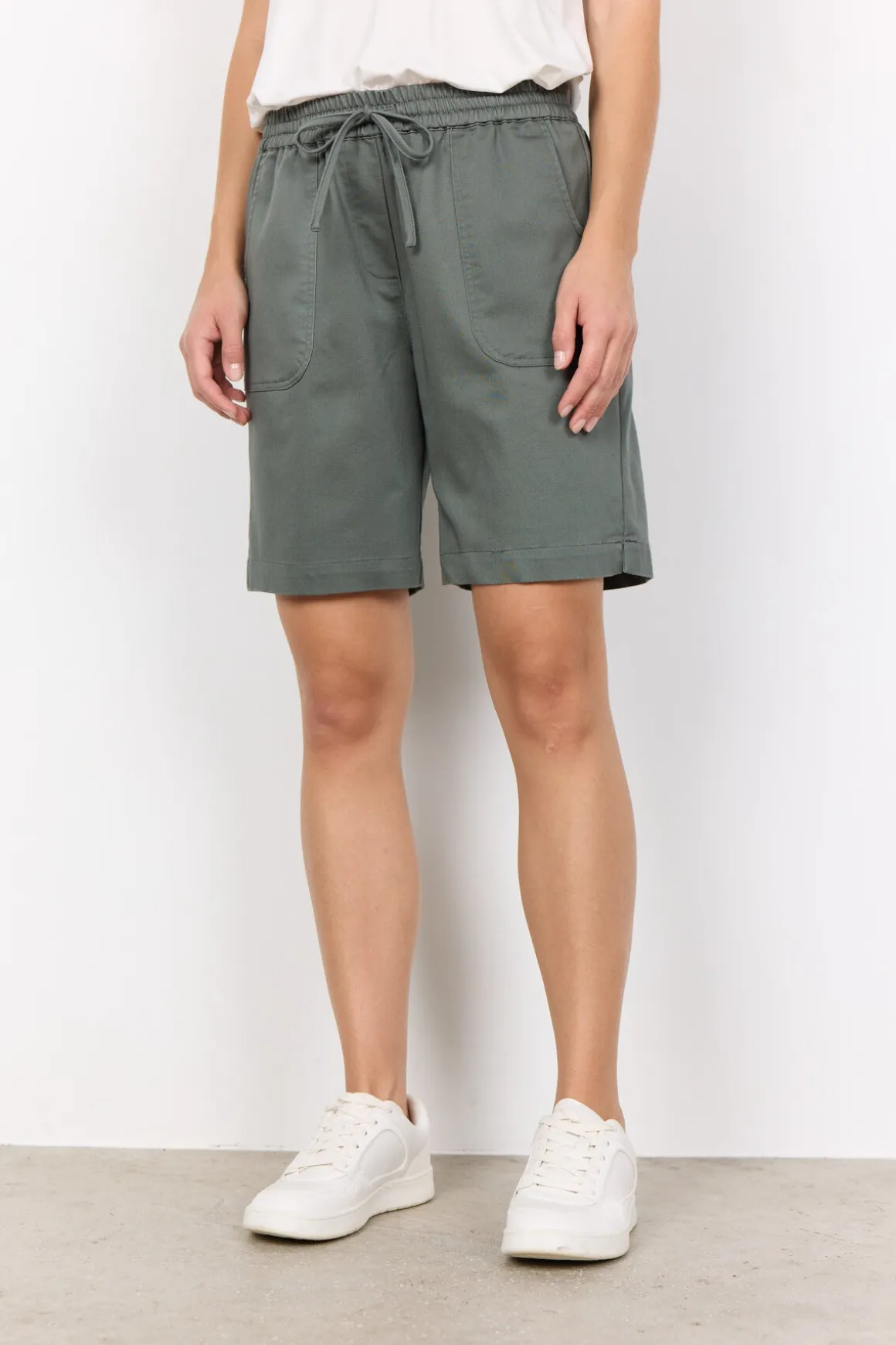SC-AKILA 24-C Shorts Dammigt grönt
