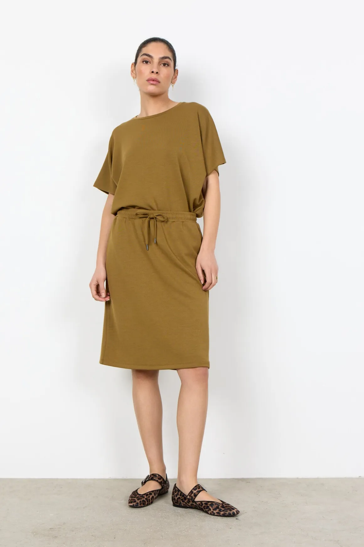 SC-BANU 255 Kjol Oliv