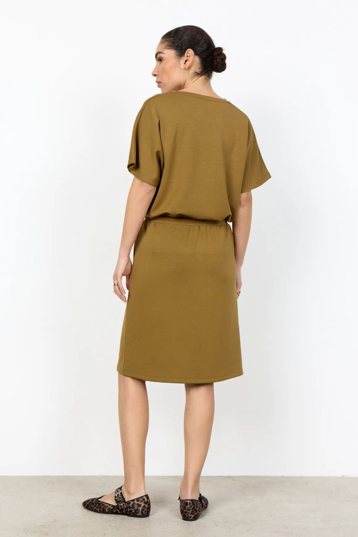 SC-BANU 255 Kjol Oliv