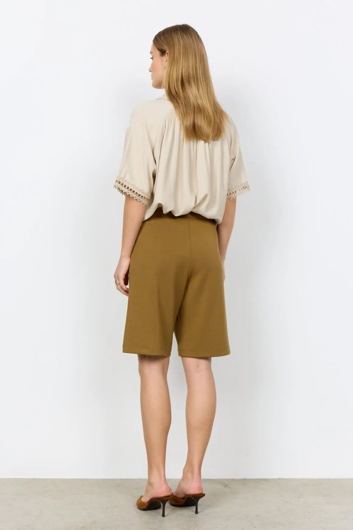 SC-BANU 304 Shorts Oliv