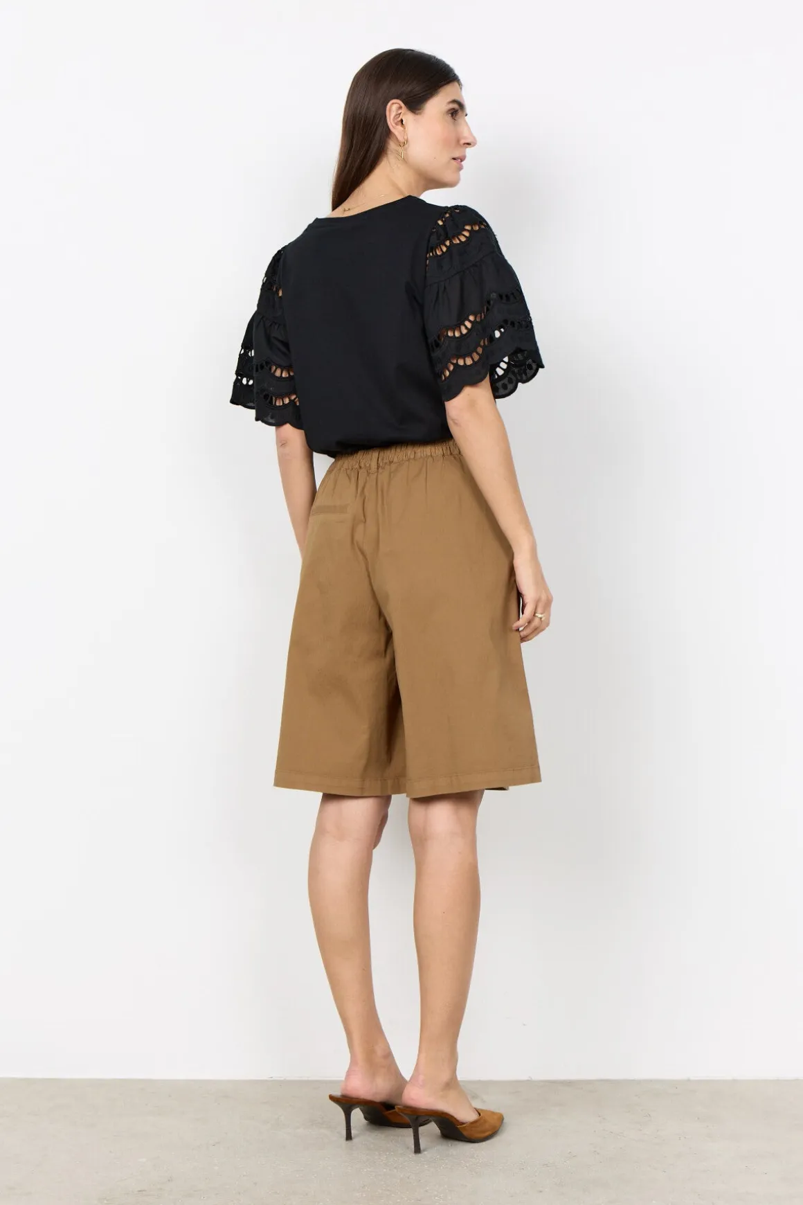 SC-ROVENA 15-C Shorts Oliv